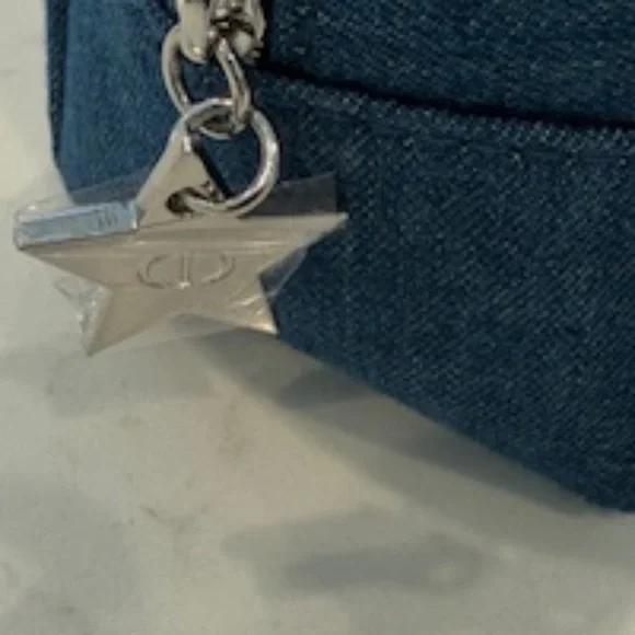 💋 Dior Pouch w/zip *NEW - Picture 3 of 7